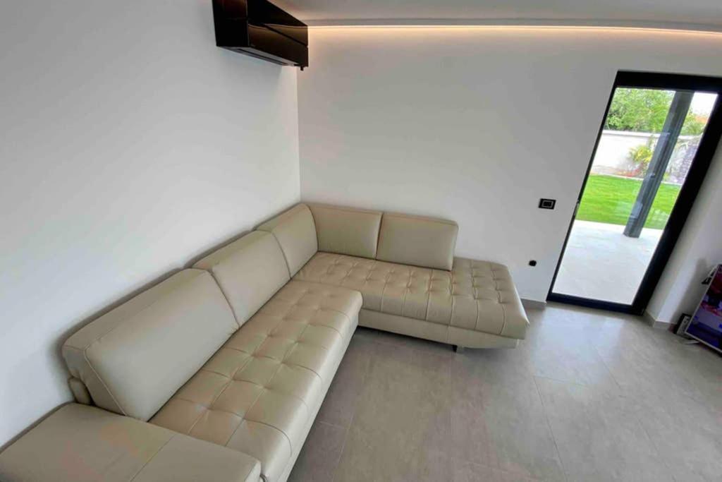 Villa Eni Medulin Sisan Heated Pool Ngoại thất bức ảnh