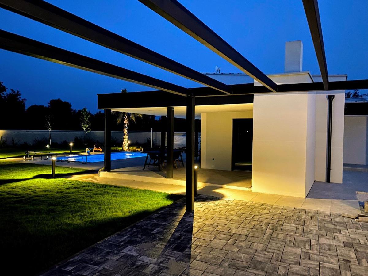 Villa Eni Medulin Sisan Heated Pool Ngoại thất bức ảnh