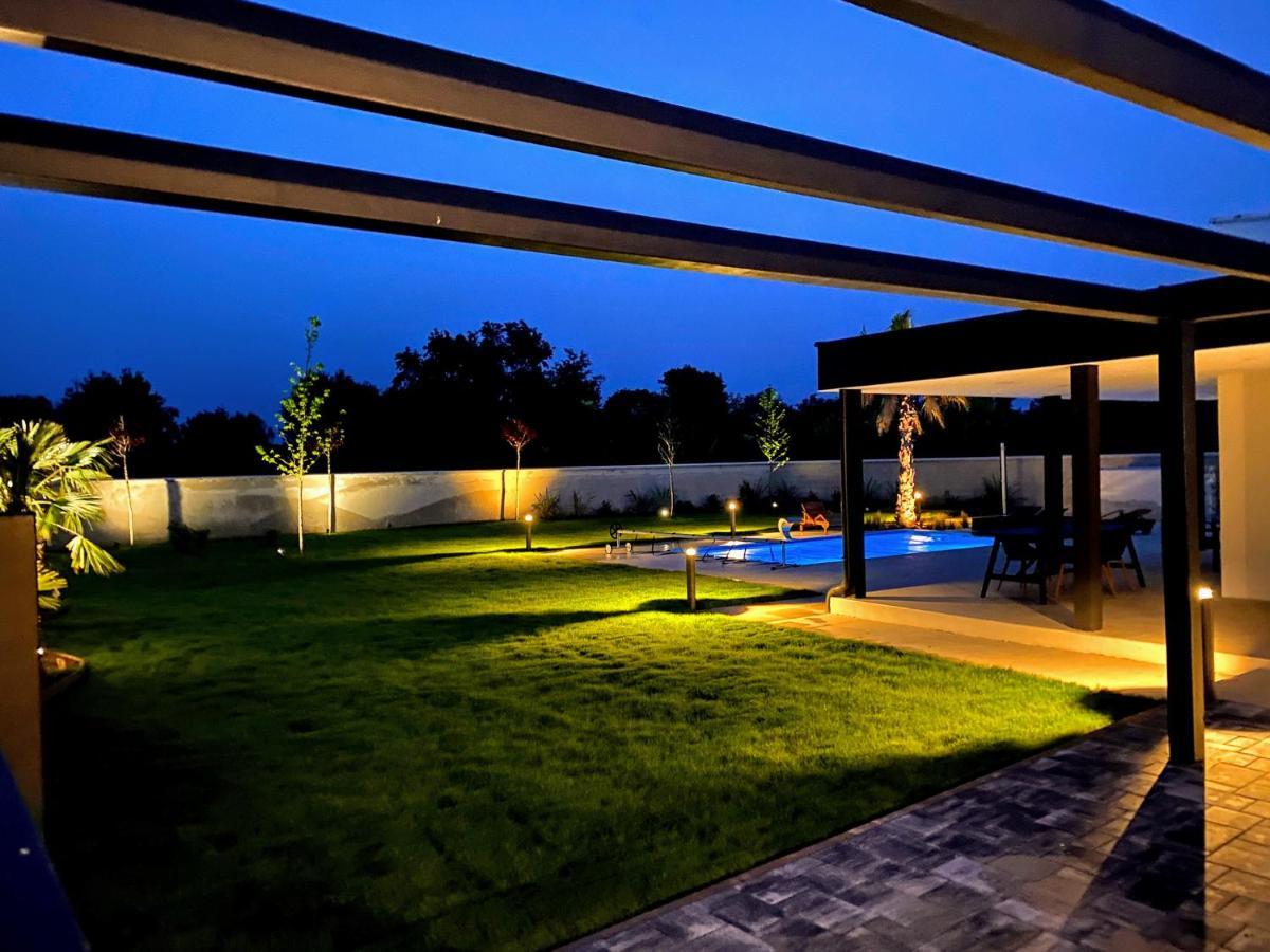 Villa Eni Medulin Sisan Heated Pool Ngoại thất bức ảnh